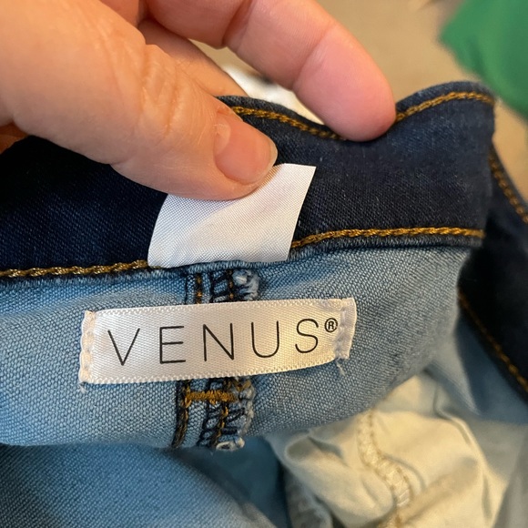 Venus size 20- new with tags 33 inch inseam - Picture 4 of 5